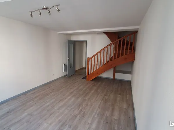 Duplex avec balcon dans le centre historique 