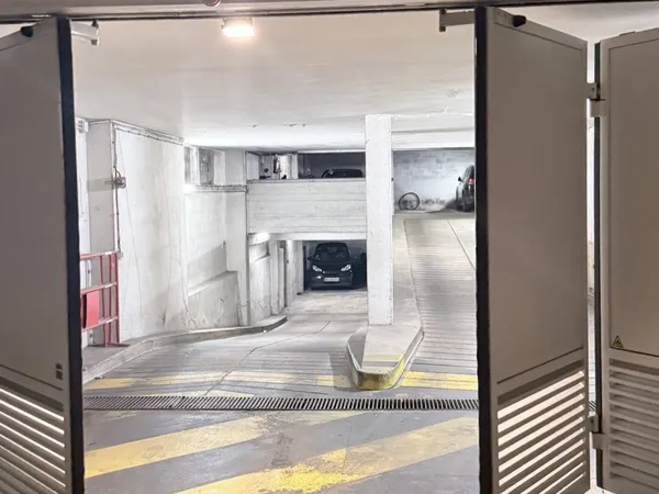 Parking 15 m² 