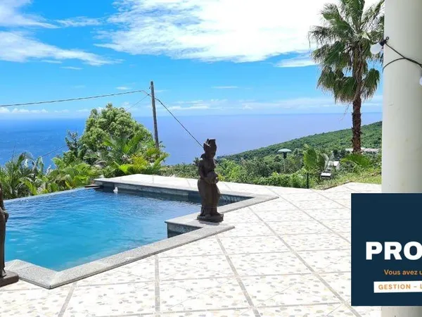 Villa 5 pièces 140 m² 