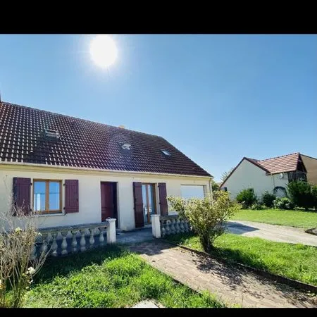d'une maison ? 6 pièces à Champigny sur Yonne 