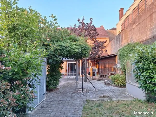 Maison 5 pièces 197 m² 
