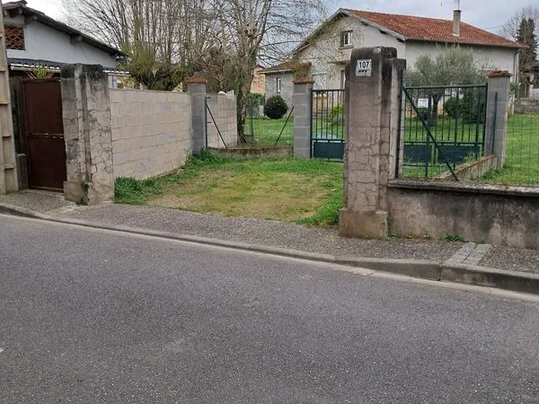 Palaminy terrain cloturé et viabilisé 