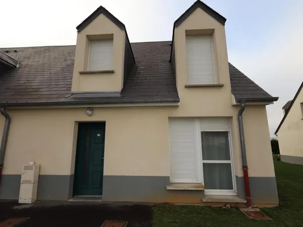 Studio 1 pièce 28 m² 