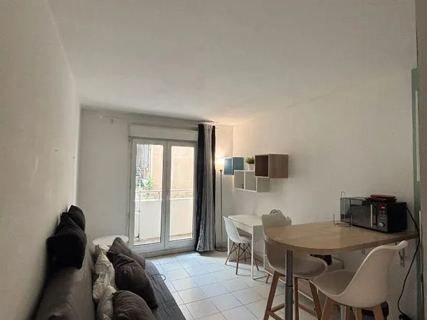 Appartement 1 pièce 18 m² 