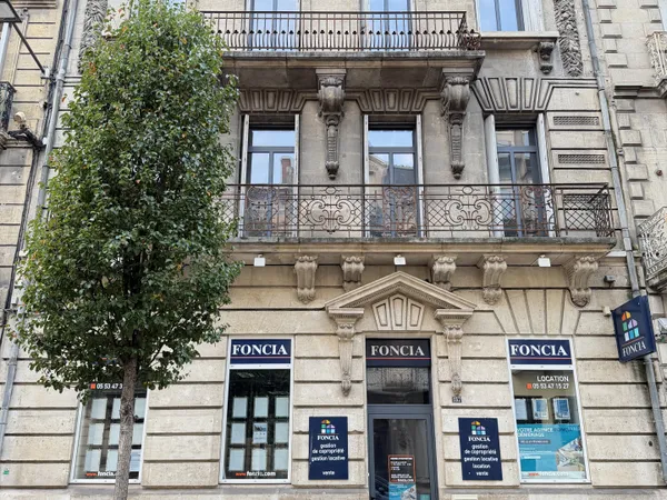 AGEN HYPER CENTRE - IMMEUBLE DE CARACTERE LOUE 
