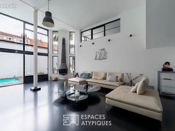 Appartement 9 pièces 354 m² 