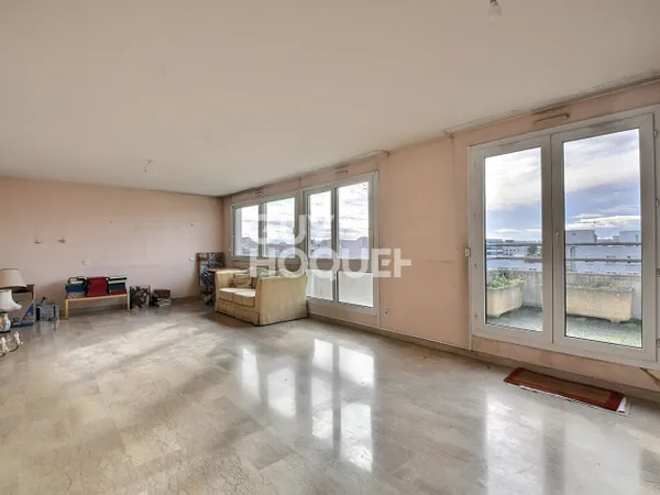 Appartement d'Exception T6 155 m² en Dernier Étage Résidence Pr 