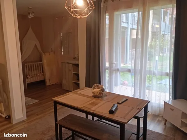 T2 meublé avec terrasse 