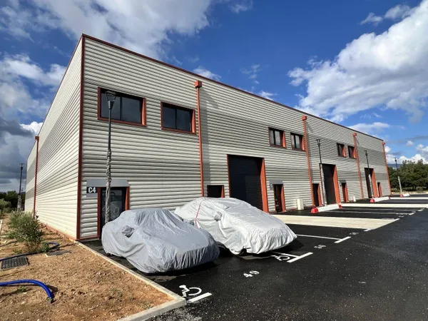 Local d'activité 320 m² 
