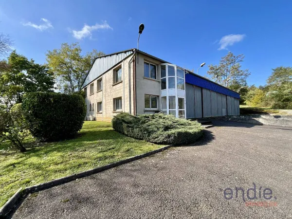 Local commercial 300 m² 