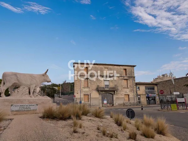 Terrain constructible 922 m² 