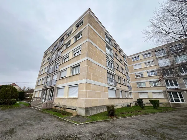 Appartement 4 pièces 77 m² 