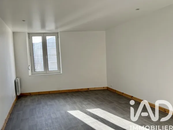 Studio 1 pièce 27 m² 
