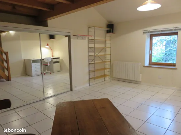 Lyon Metro Cuire 1 chambre 17 m² + mezza dans coloc meublée T4 
