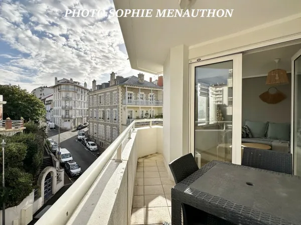 Appartement terrasse 3 pièces 54 m² 