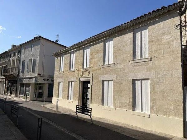Immeuble 125 m² 
