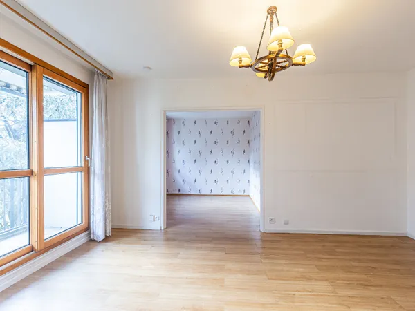 LAFORET IMMOBILIER - 'MARJOLAINE' - ANNECY - secteur BAS CRAN-GEVRIER - APPARTEMENT T4/5 TRAVERSANT 