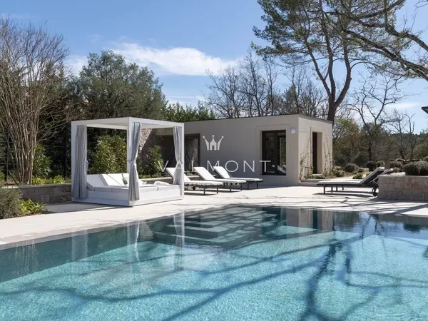 Villa 300 m² 
