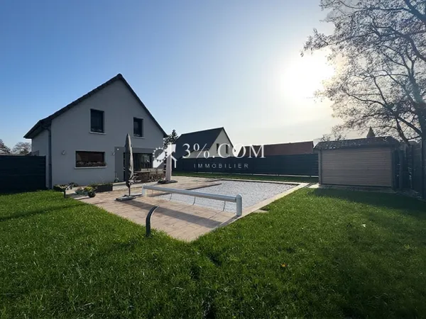 3%COM Belle maison contemporaine avec piscine 