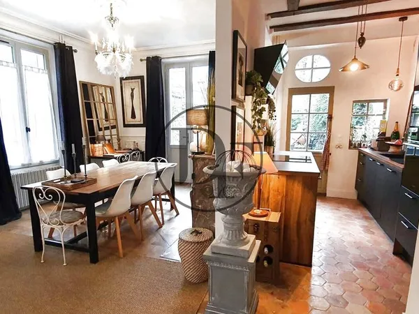 Maison 7 pièces 180 m² 