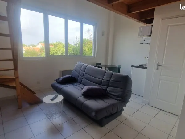 Studio avec mezzanine 