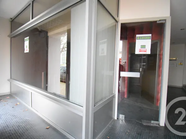 Local commercial 1 pièce 34 m² 