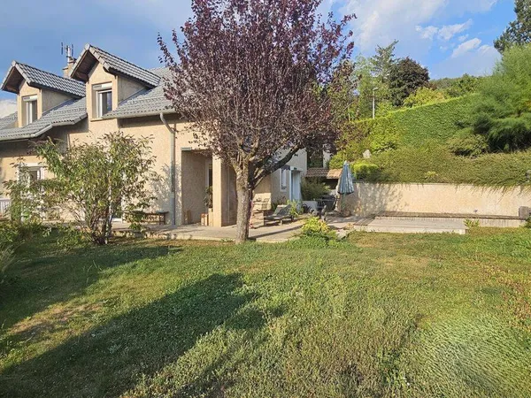 Maison 6 pièces 160 m² 