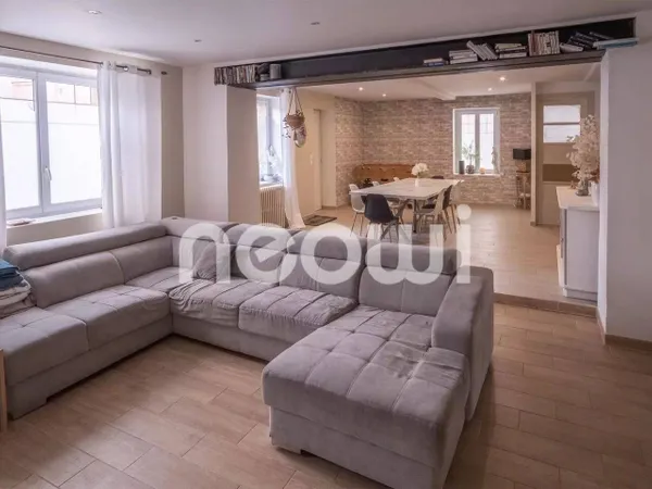 Maison 6 pièces 230 m² 