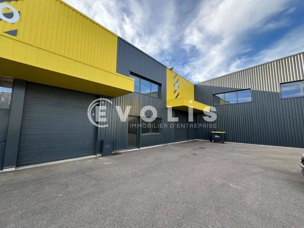 Local d'activité 540 m² 