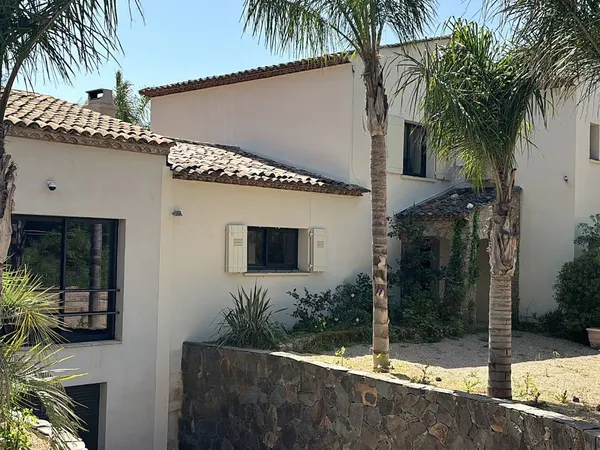 Vends villa provençale rénovée 