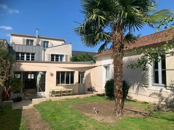 Loue maison 240m² 