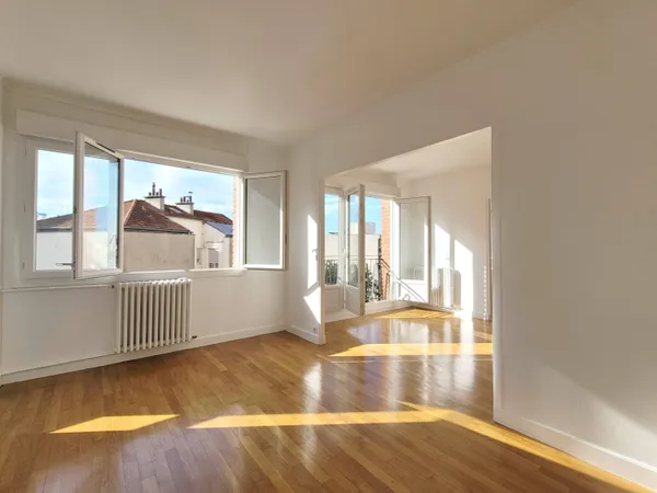 Appartement lumineux de 52m² , 1 ou 2 chambres, proche porte de Saint Cloud 