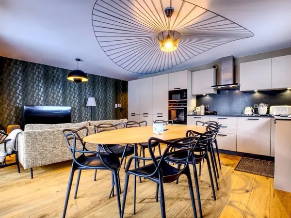 Appartement 4 pièces 81 m² 