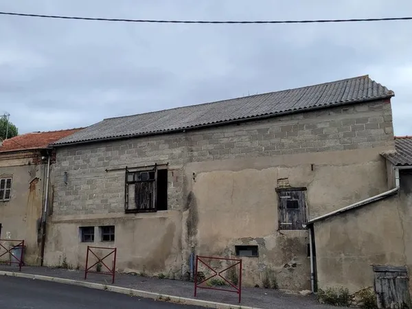 PETIT CORPS DE FERME A RENOVER 