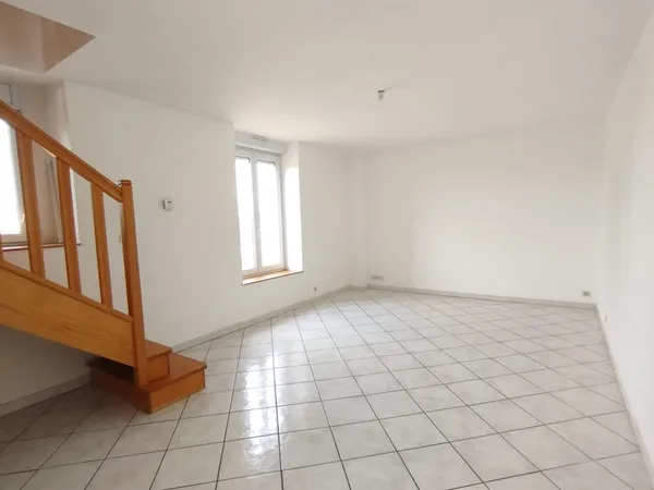 Appartement F2 avec terrasse et garage 
