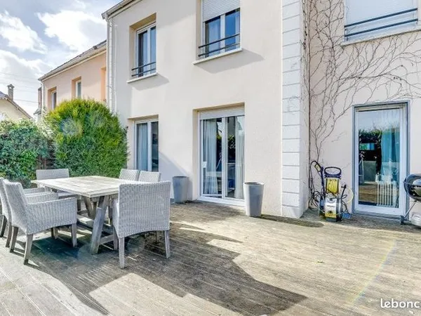 Appartement 1 pièce 33 m² 