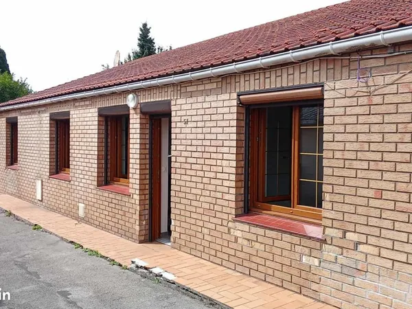Propriété 3 pièces 53 m² 