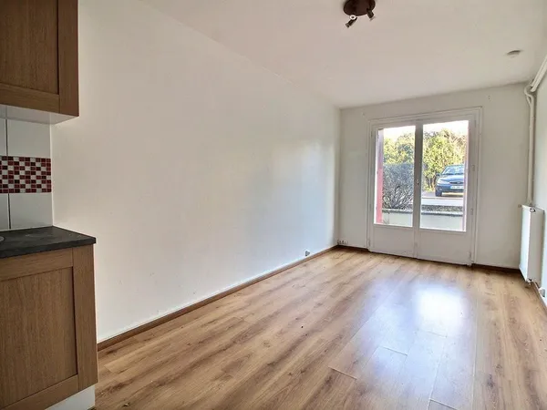 STUDIO de 21 m² à Bièvres 