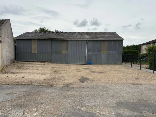 Parking 163 m² 