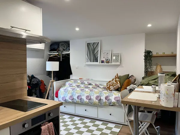 Studio 1 pièce 19 m² 