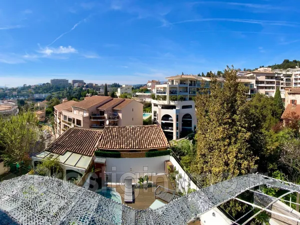 Le Cannet, Appartement 2 Pieces, avec mezzanine et vue dégagé 