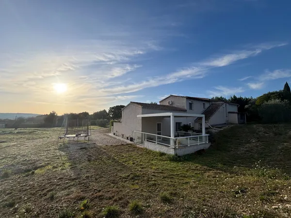Maison avec annexe de 180 m2 