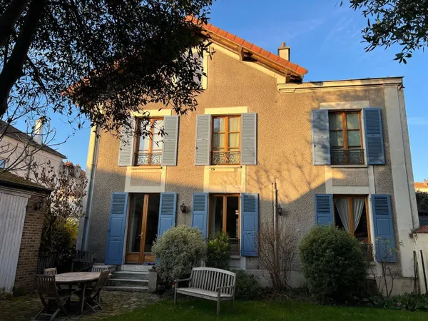 Maison 6 pièces 143 m² 