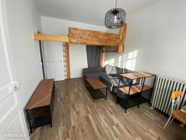Studio T1 meublé refait à neuf 