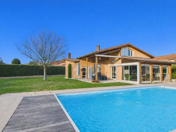 Maison 6 pièces 168 m² 