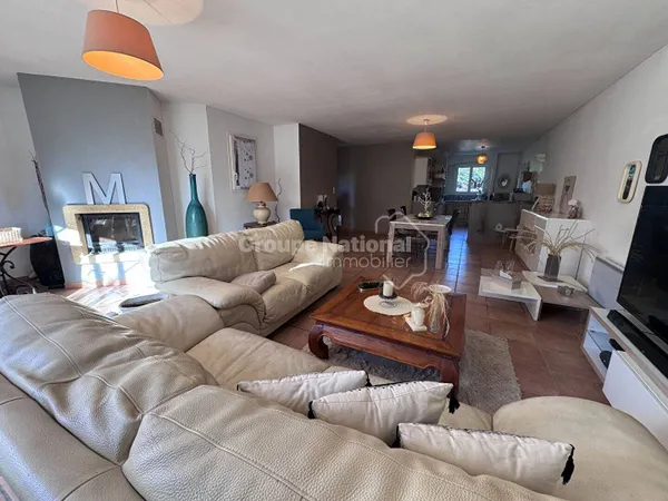 Maison de plain-pied 4 pièces 121 m² 