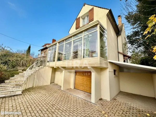 Maison 6 pièces 148 m² 