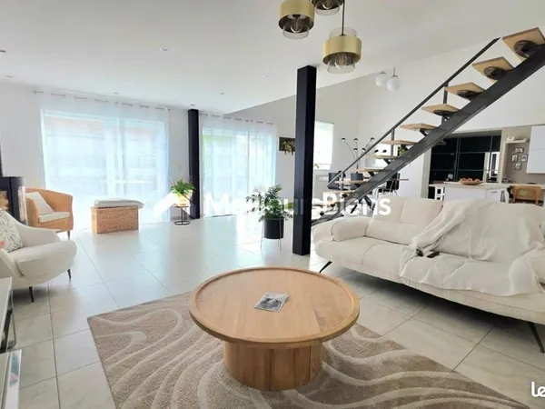 Maison 4 pièces 150 m² 