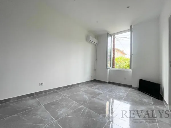 Appartement 1 pièce 16 m² 