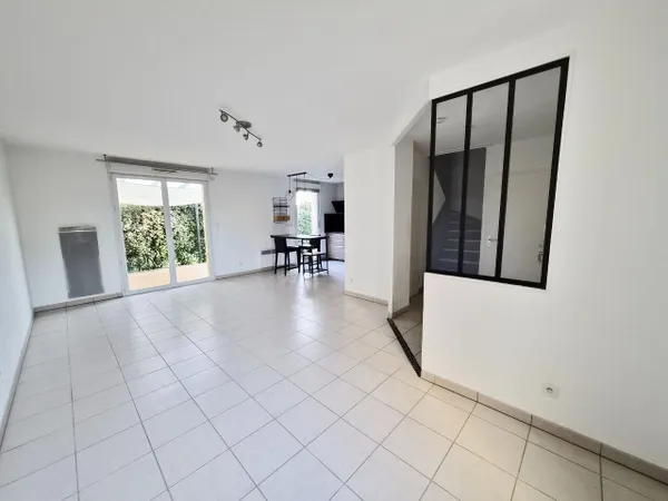 Maison Mondonville 4 pièces 82m². 